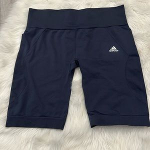 Adidas Aeroknit Biker Shorts. XL